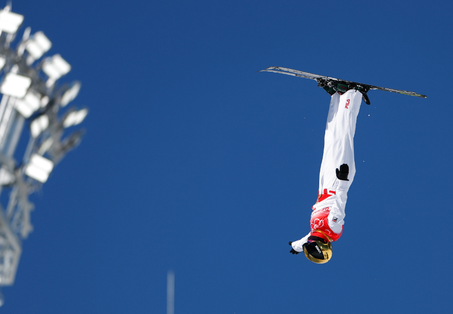 1011-滑雪.png 1011-滑雪.png