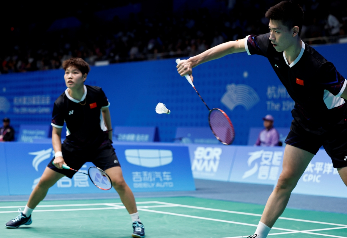 黄东萍 冯彦哲.jpg 黄东萍 冯彦哲.jpg