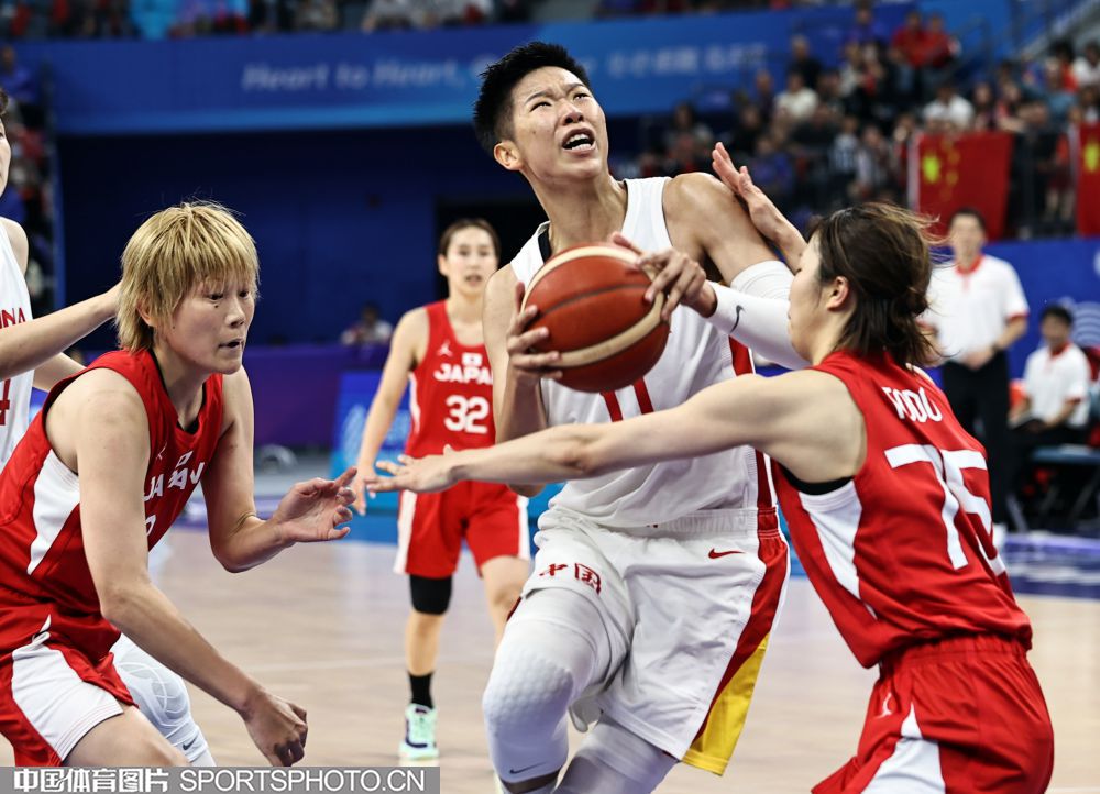 黄思静.jpeg 黄思静.jpeg