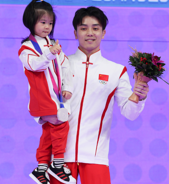 1004-林超攀.png 1004-林超攀.png