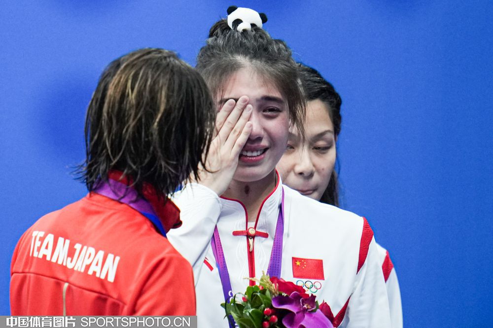 1004-张雨霏池江.jpg 1004-张雨霏池江.jpg