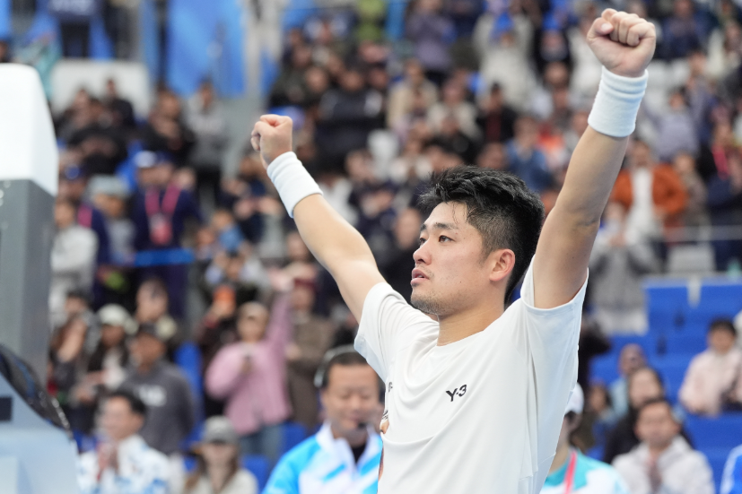 1126-网球1.png 1126-网球1.png