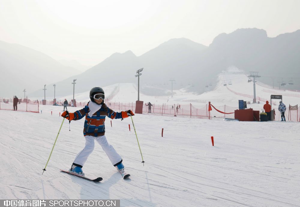 1022-滑雪2.jpg 1022-滑雪2.jpg